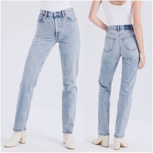 Abercrombie & Fitch 90s Ultra High Rise Light Acid Wash Straight Jeans